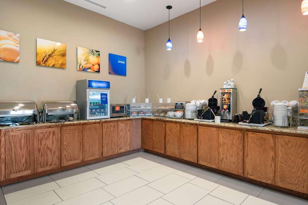 Comfort Suites - University Lubbock Restaurant foto